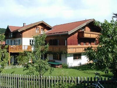 Gaestehaus Alpin - Inkl. Chiemgau-Karte Bergen  Exterior photo